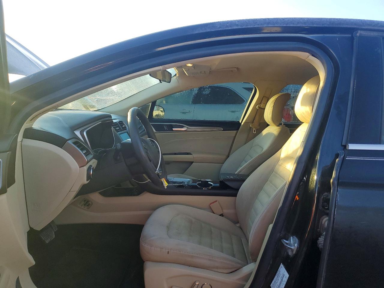 2014 FORD FUSION SE photo 7