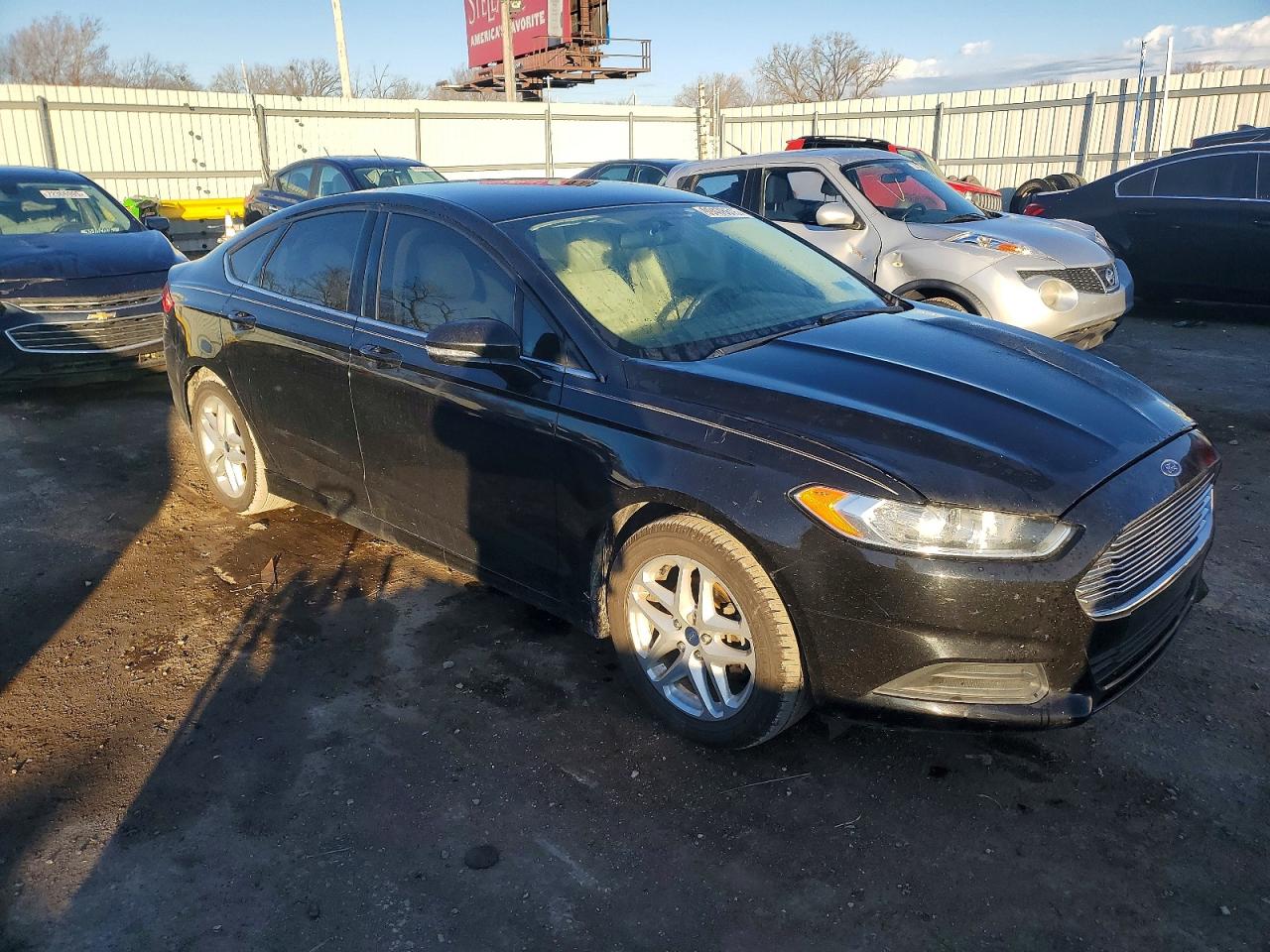 2014 FORD FUSION SE photo 4