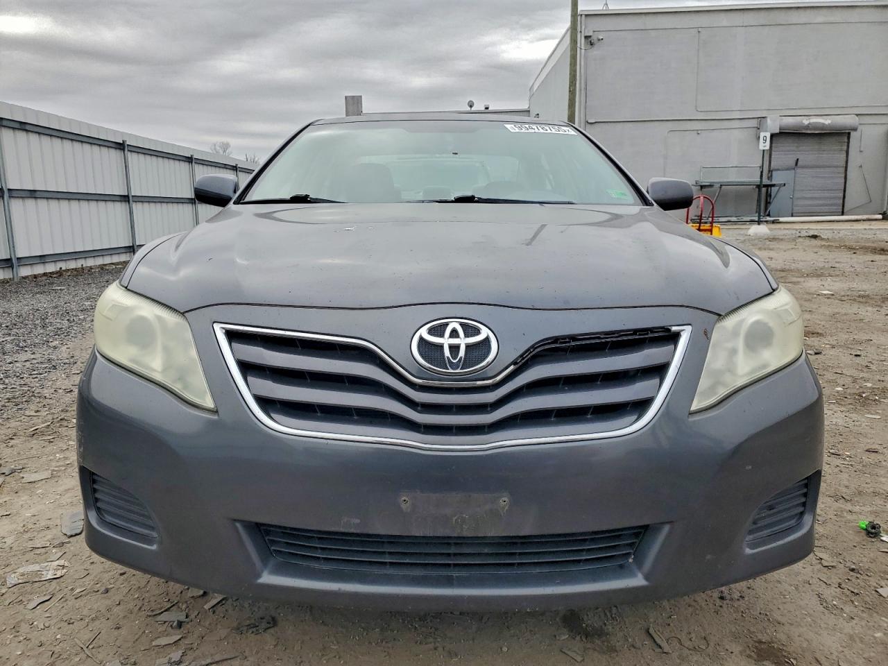 2010 TOYOTA CAMRY BASE photo 5