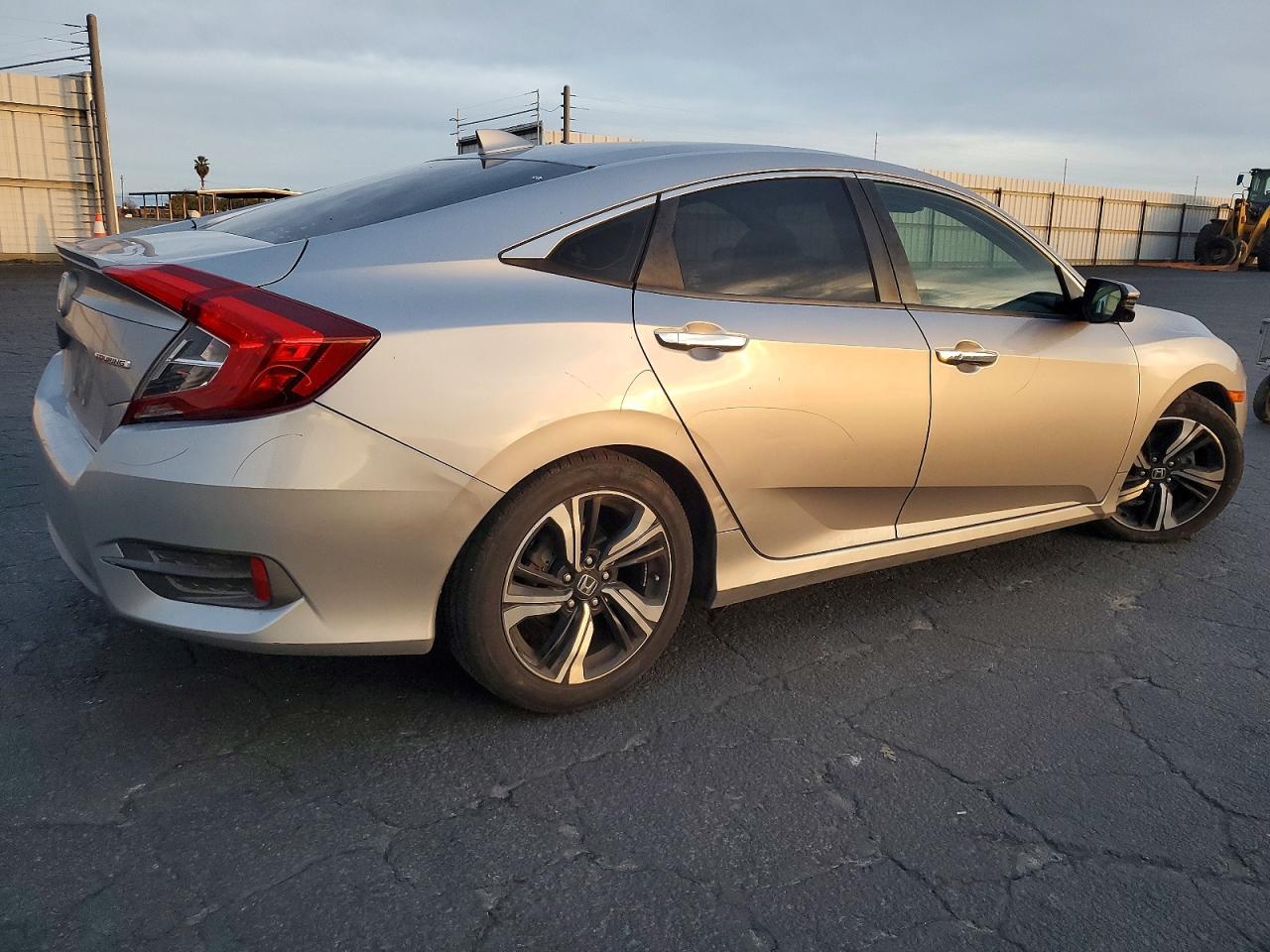 2017 HONDA CIVIC TOURING photo 5