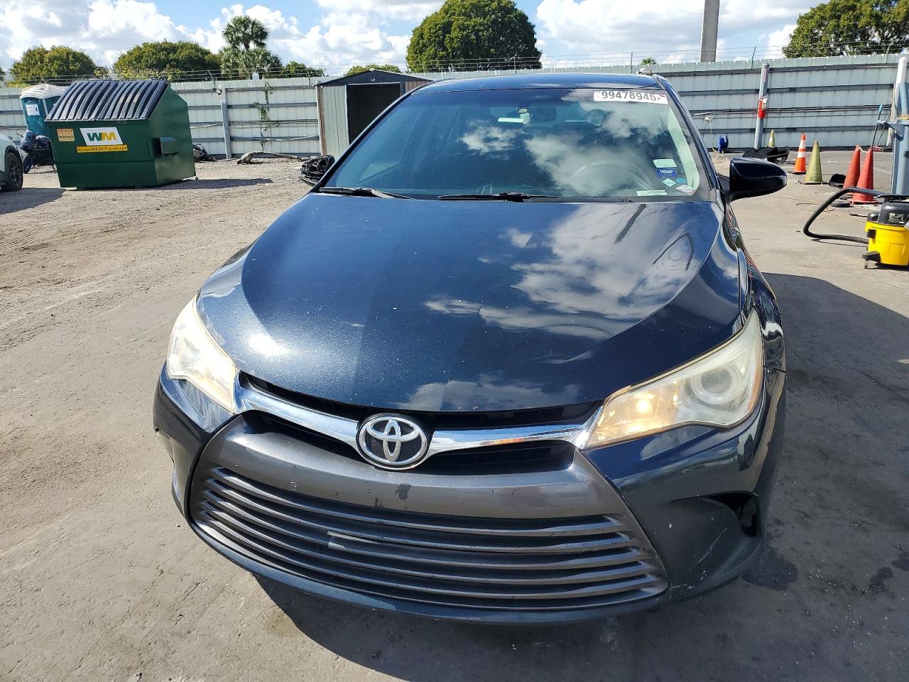 2015 TOYOTA CAMRY LE photo 9