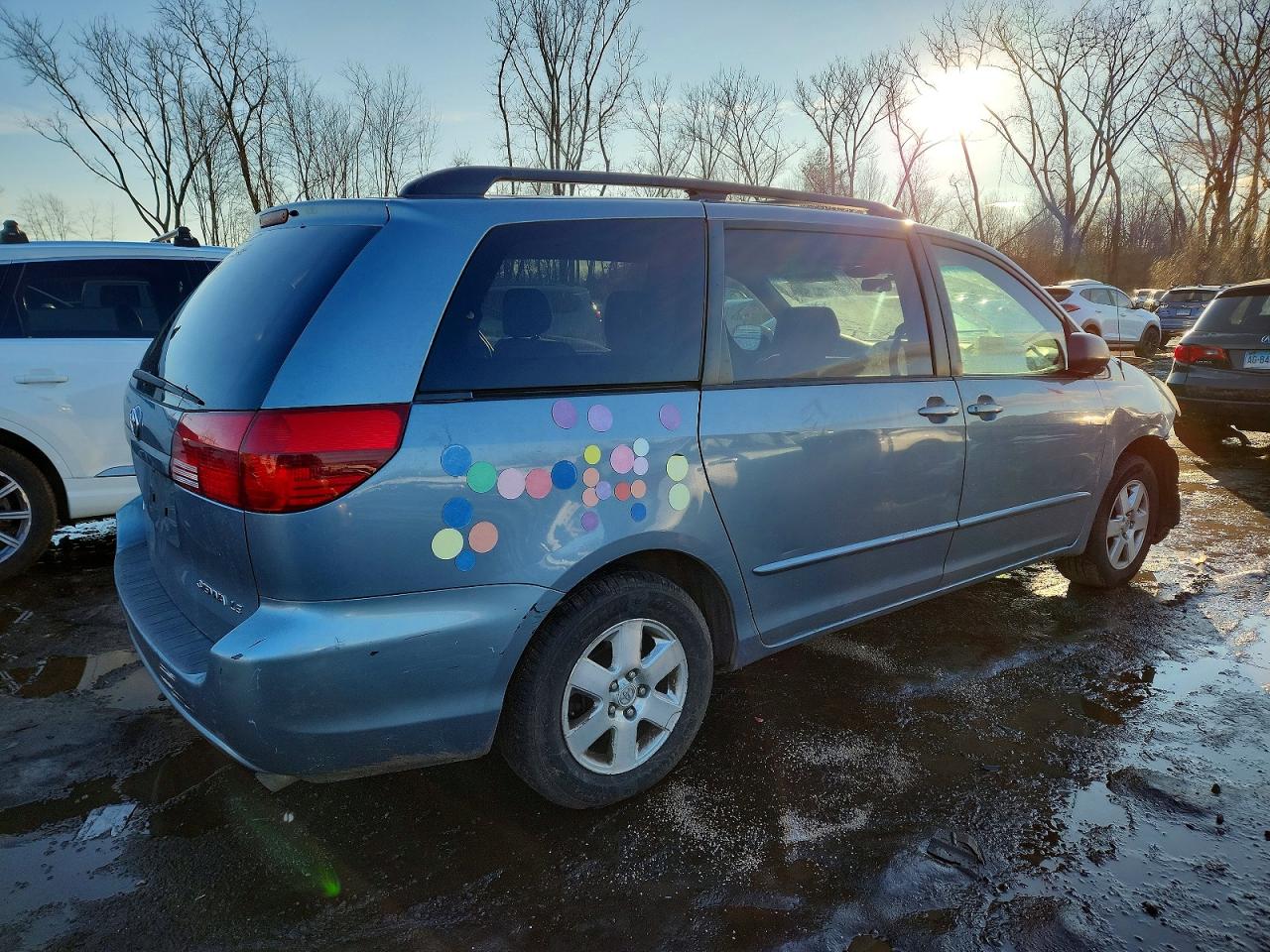 2004 TOYOTA SIENNA CE photo 3