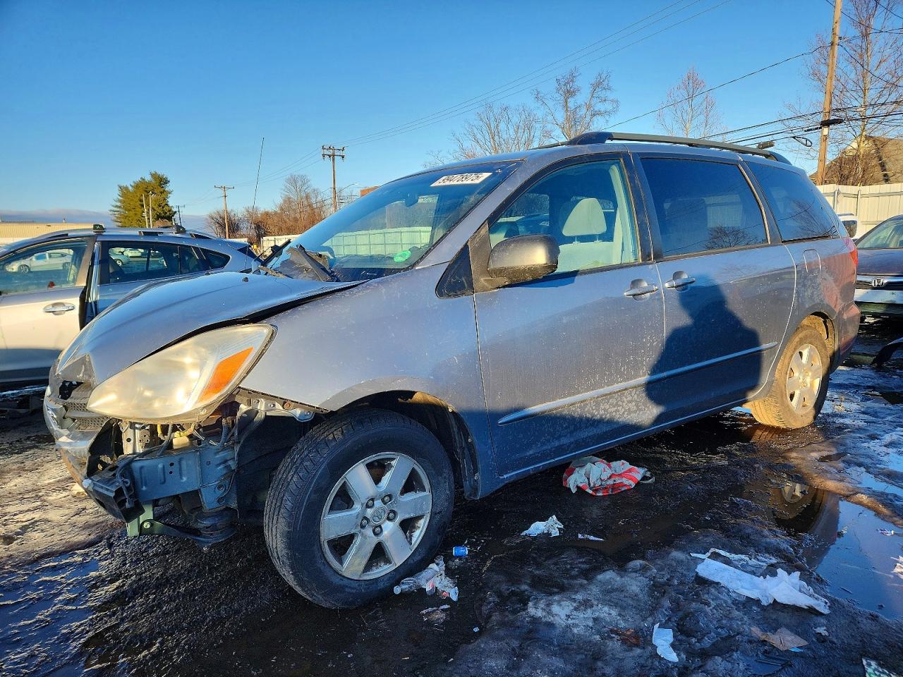 2004 TOYOTA SIENNA