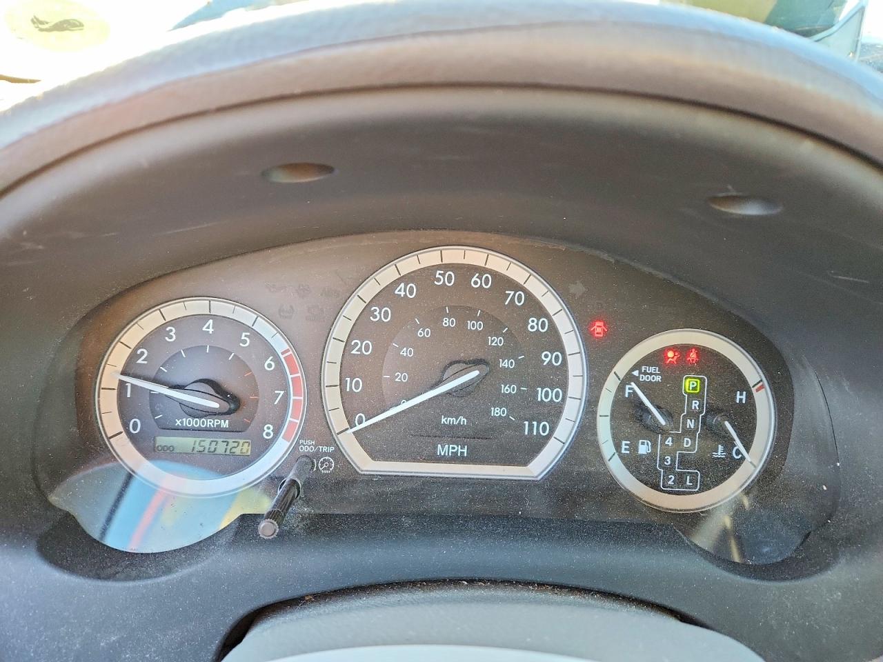 2004 TOYOTA SIENNA CE photo 9