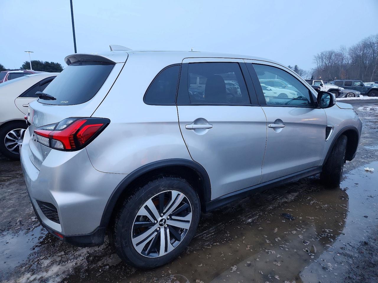 2025 MITSUBISHI OUTLANDER SPORT S photo 3