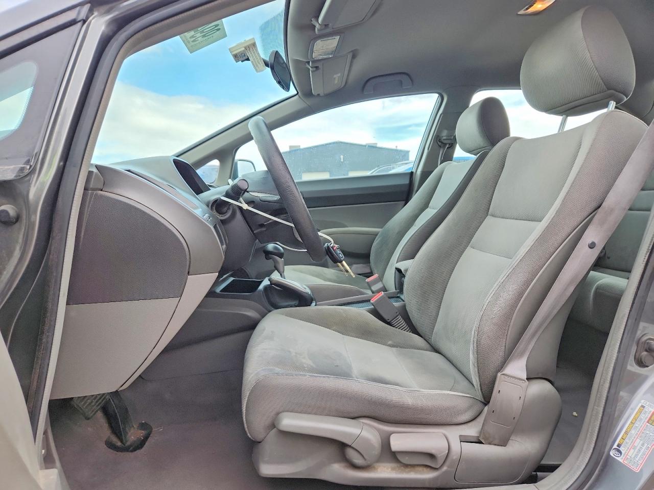 2010 HONDA CIVIC LX photo 7