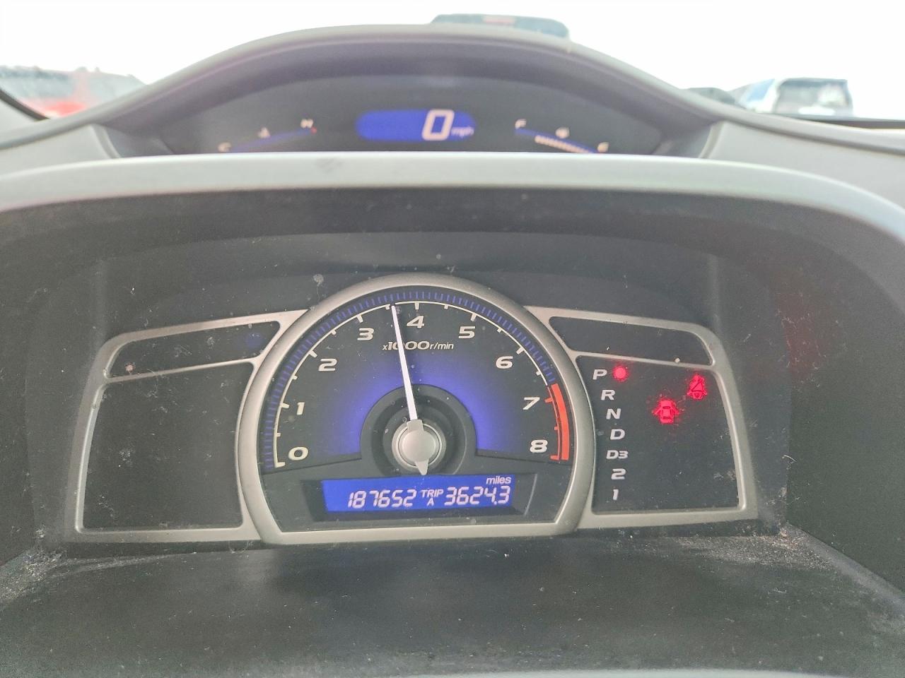 2010 HONDA CIVIC LX photo 9