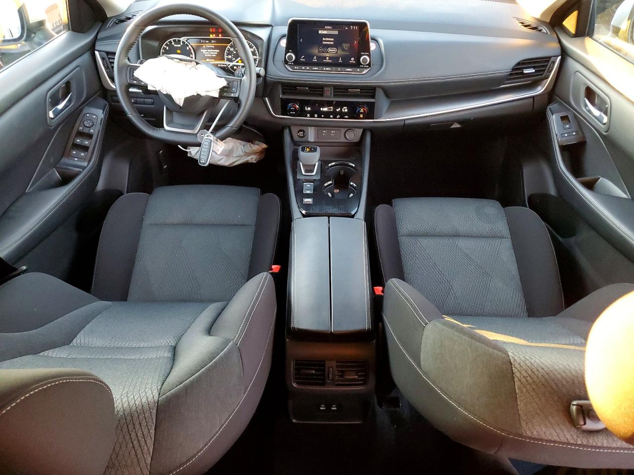 2025 NISSAN ROGUE SV photo 8