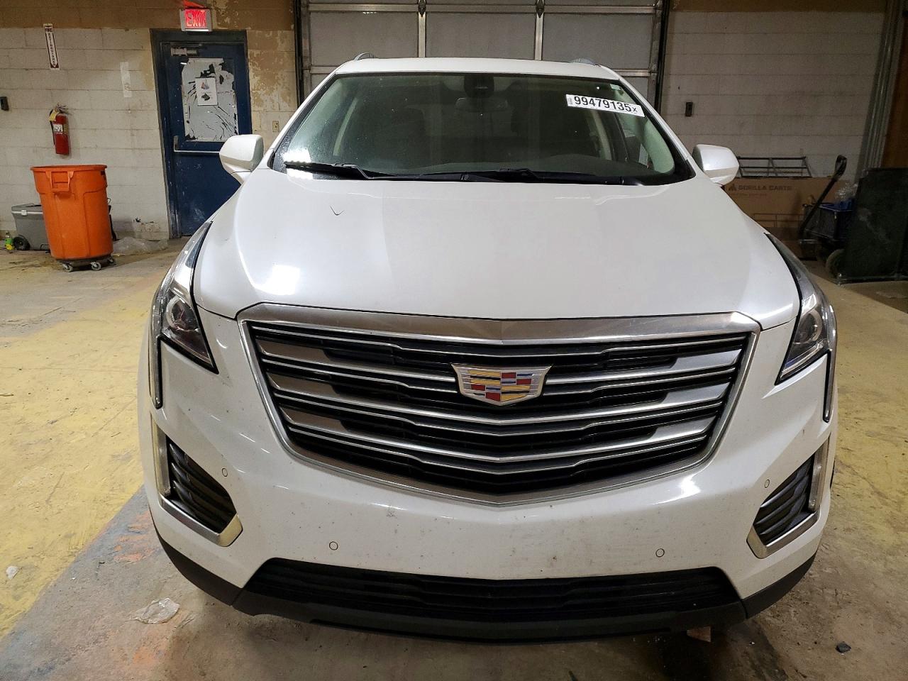 2017 CADILLAC XT5 LUXURY photo 5