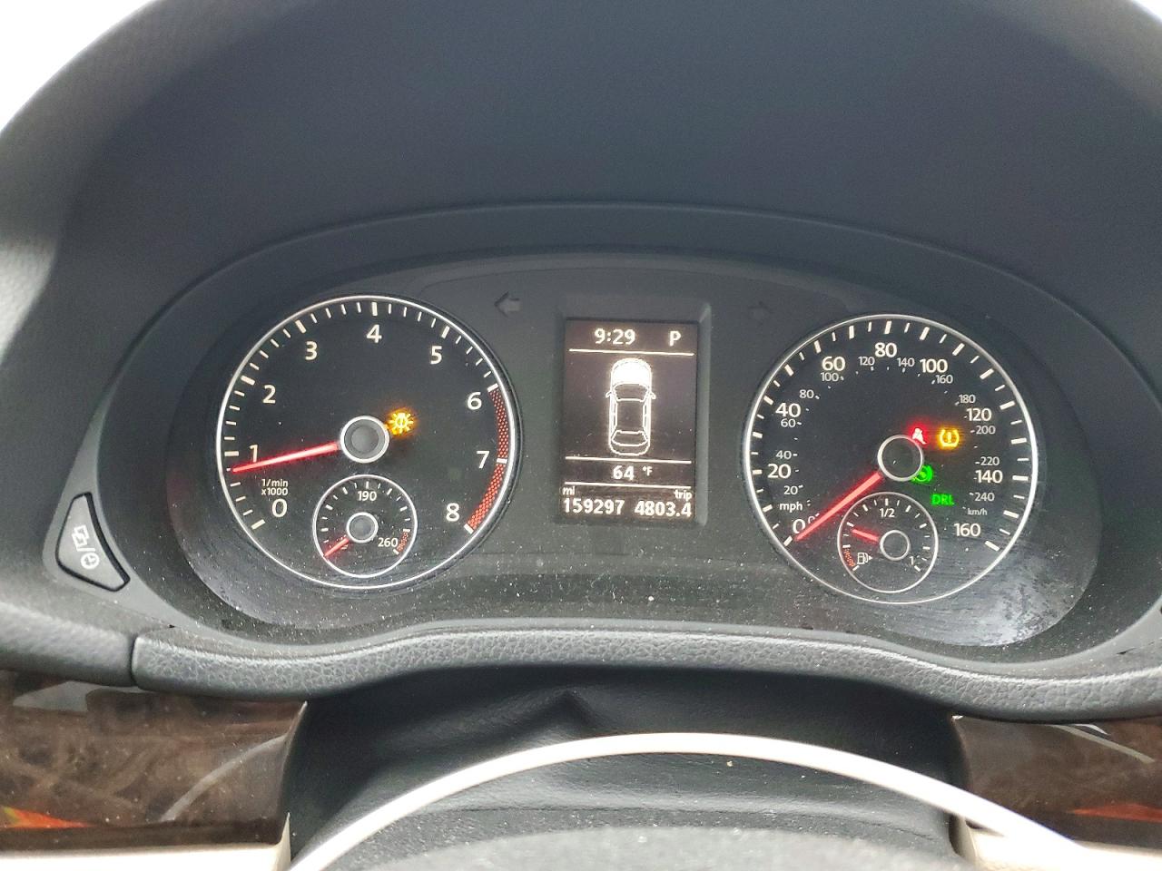 2015 VOLKSWAGEN PASSAT SEL photo 9