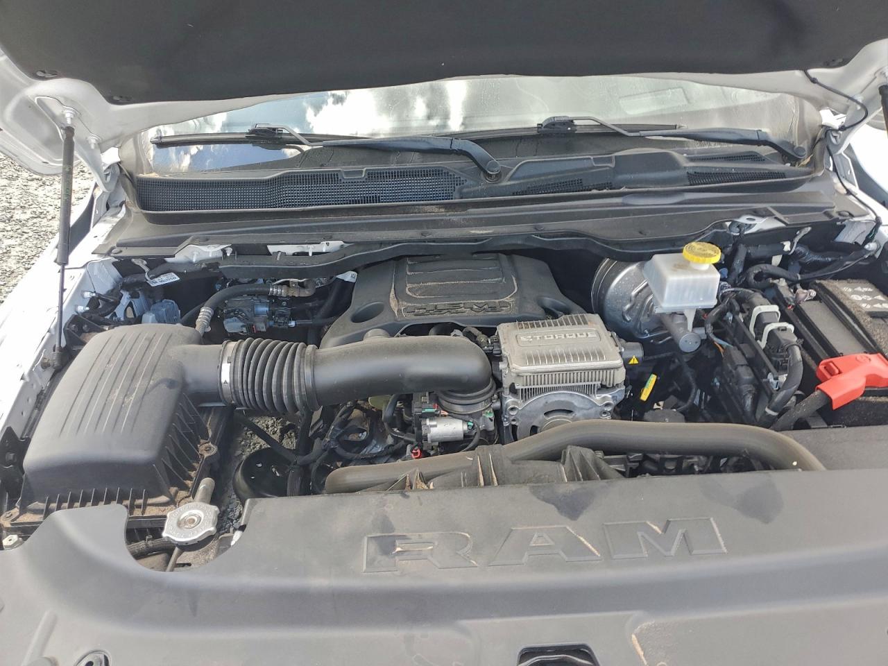 2023 RAM 1500 LIMITED photo 11