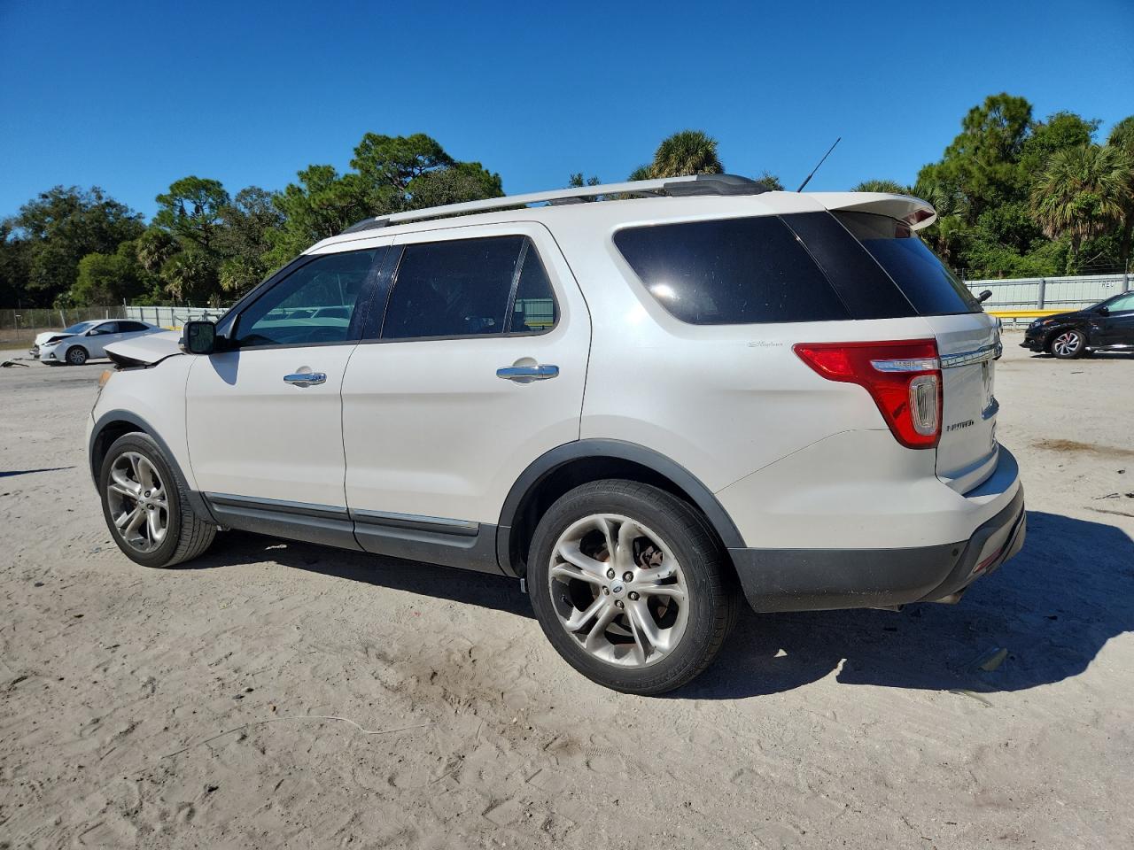 2013 FORD EXPLORER LIMITED photo 2