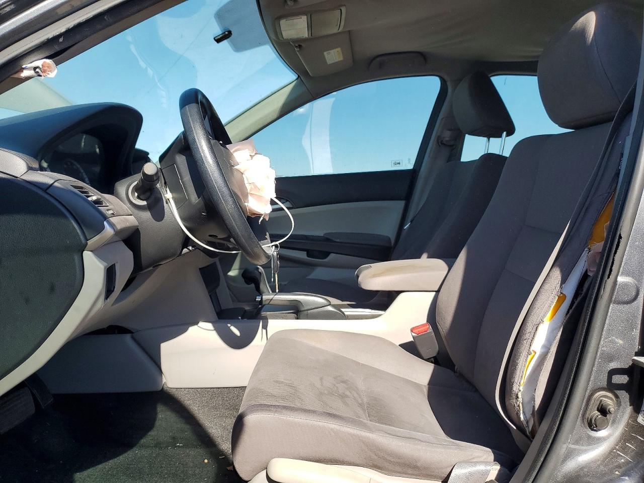 2012 HONDA ACCORD LX photo 13