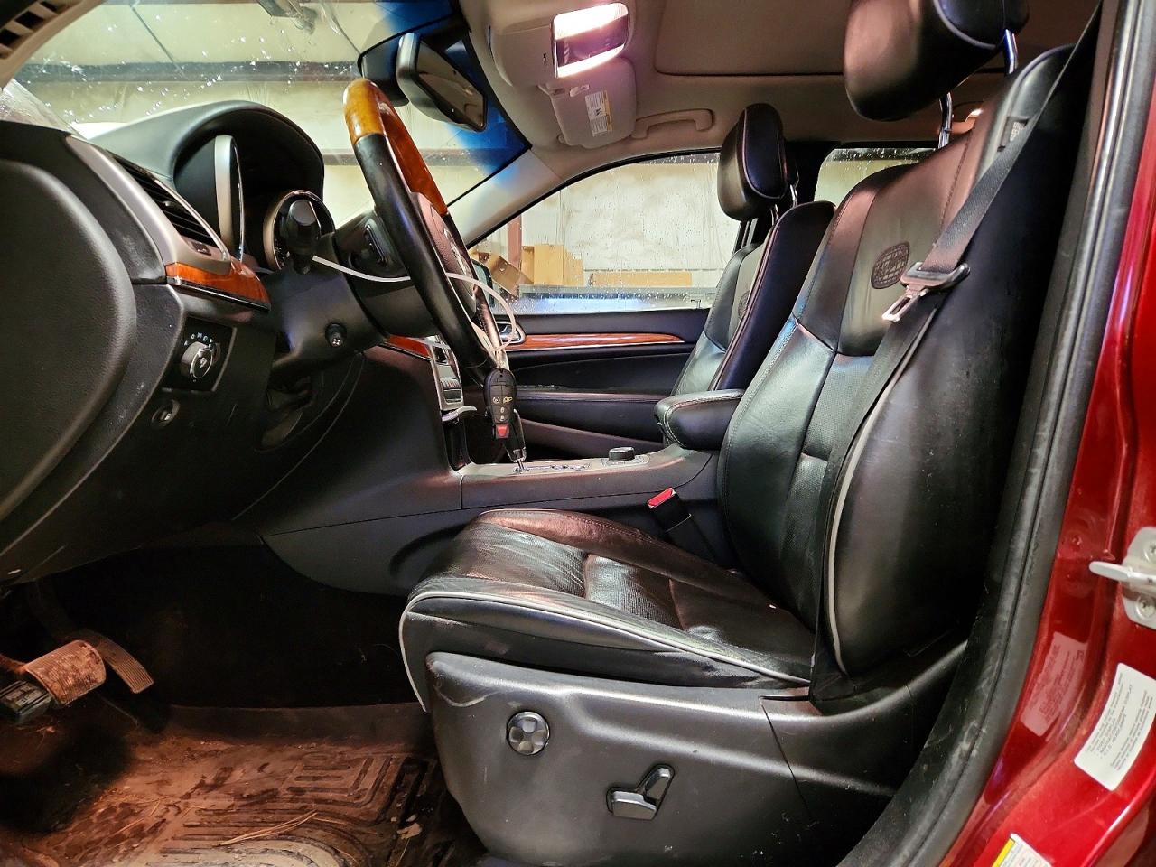 2012 JEEP GRAND CHEROKEE OVERLAND photo 13