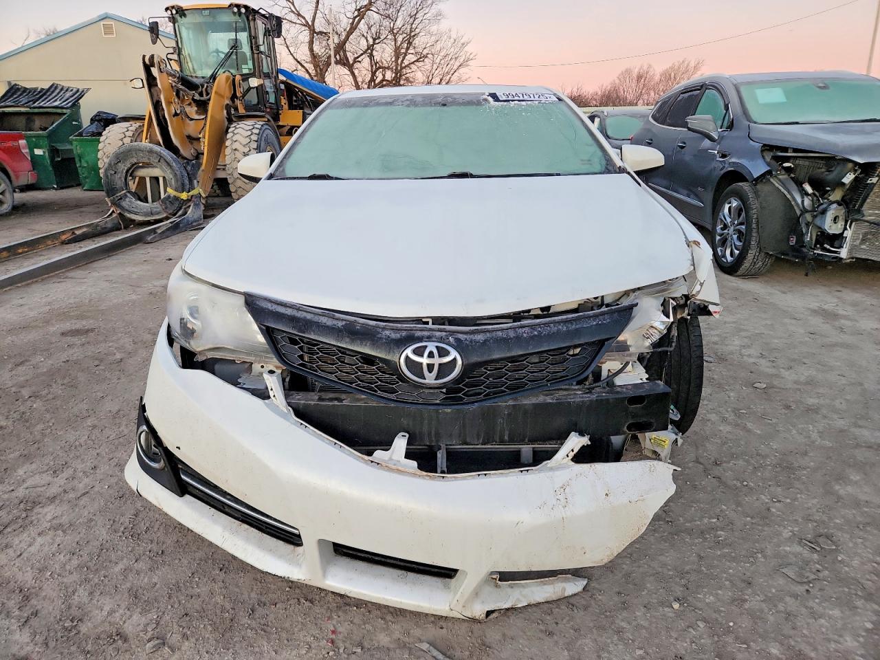 2012 TOYOTA CAMRY photo 5
