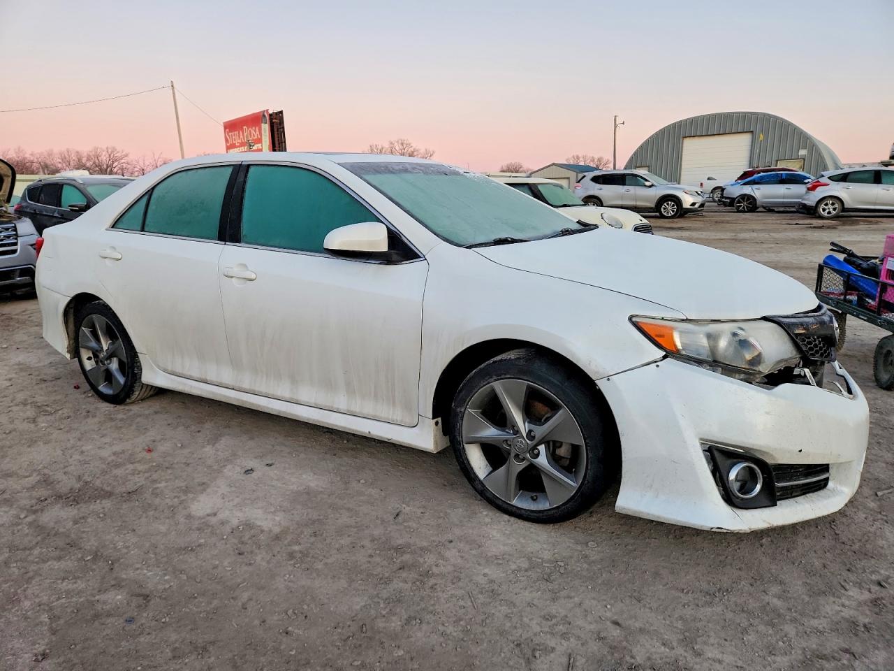 2012 TOYOTA CAMRY photo 4