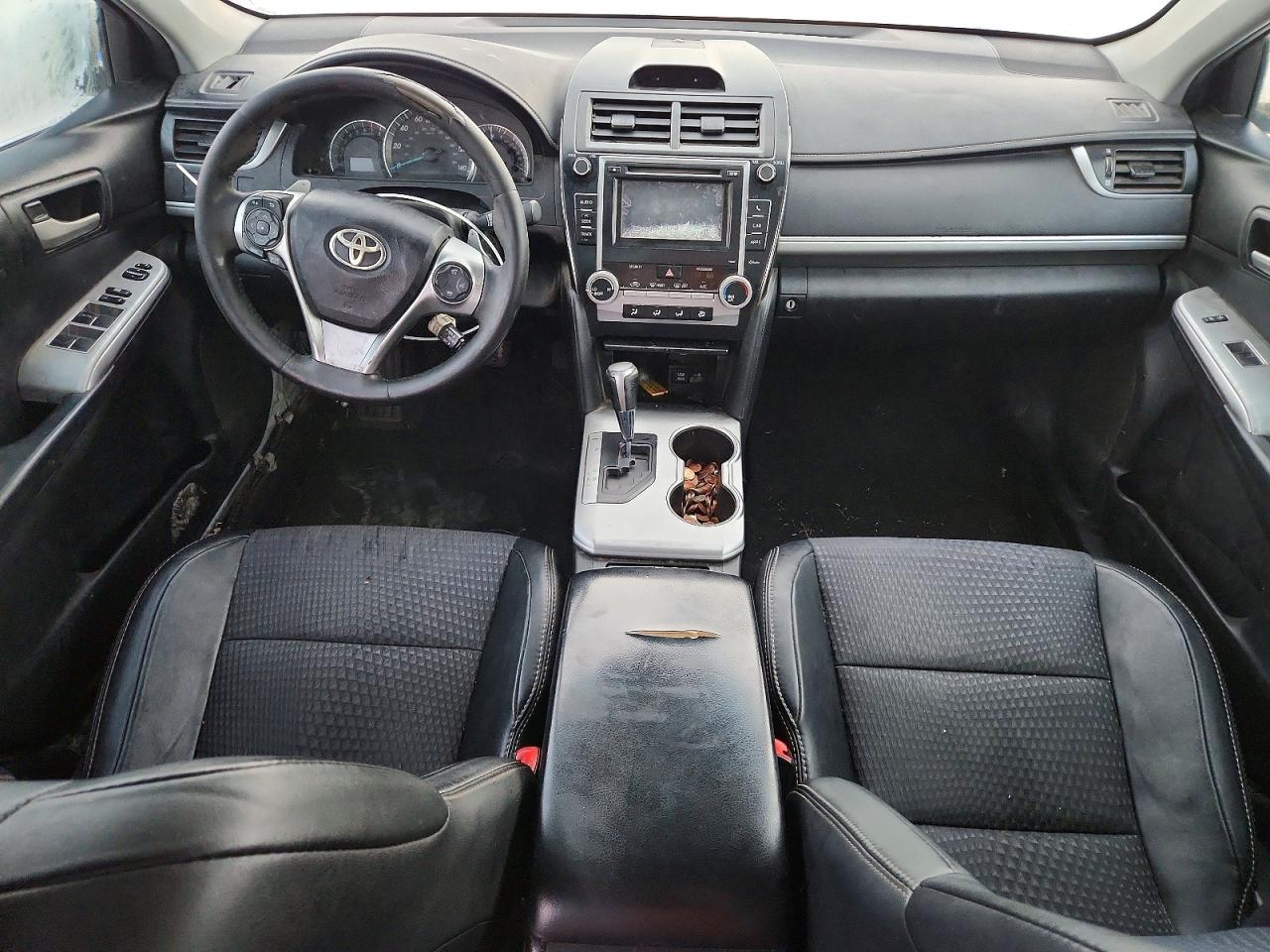 2012 TOYOTA CAMRY photo 8