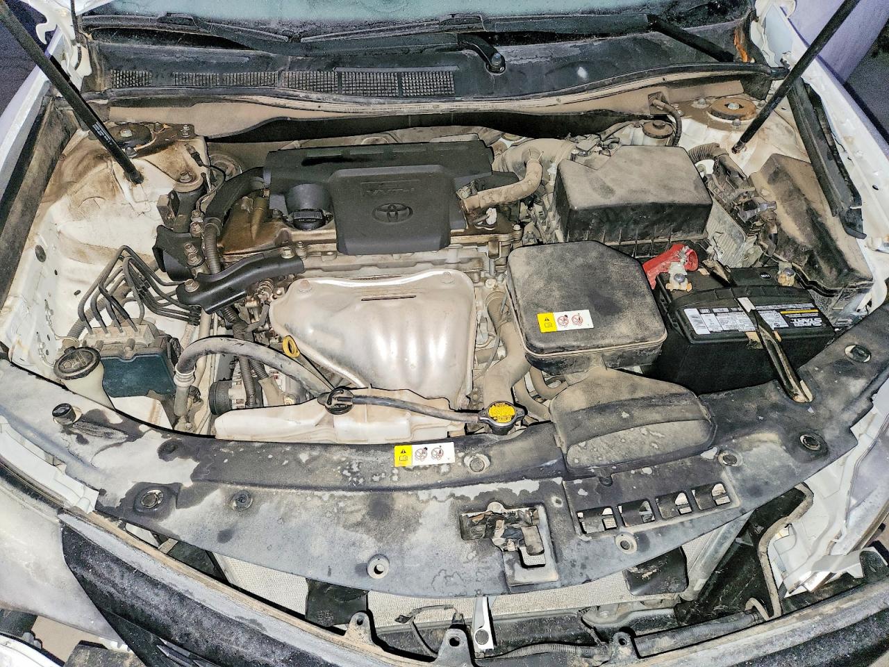 2012 TOYOTA CAMRY photo 11