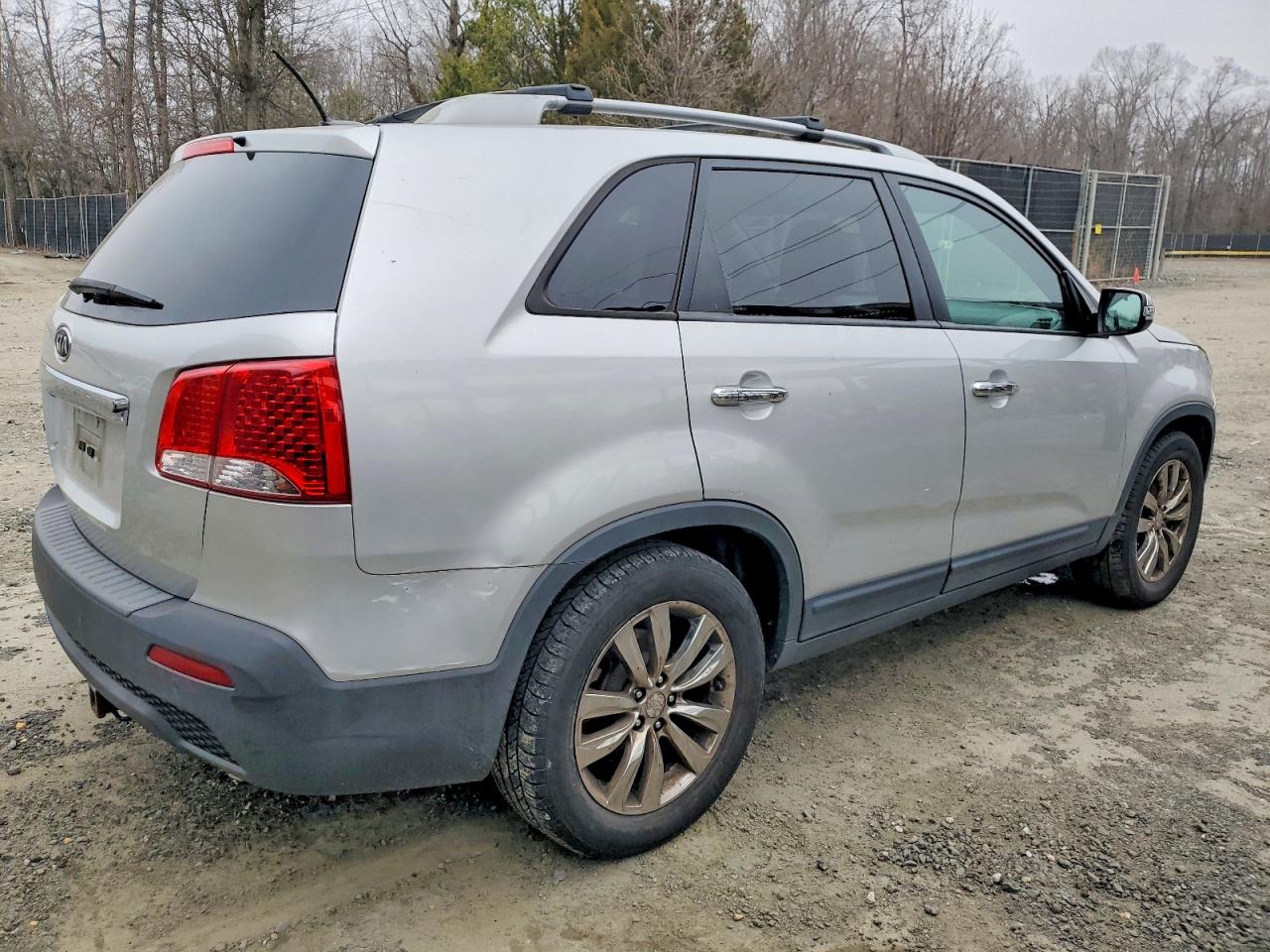 2012 KIA SORENTO BASE photo 7
