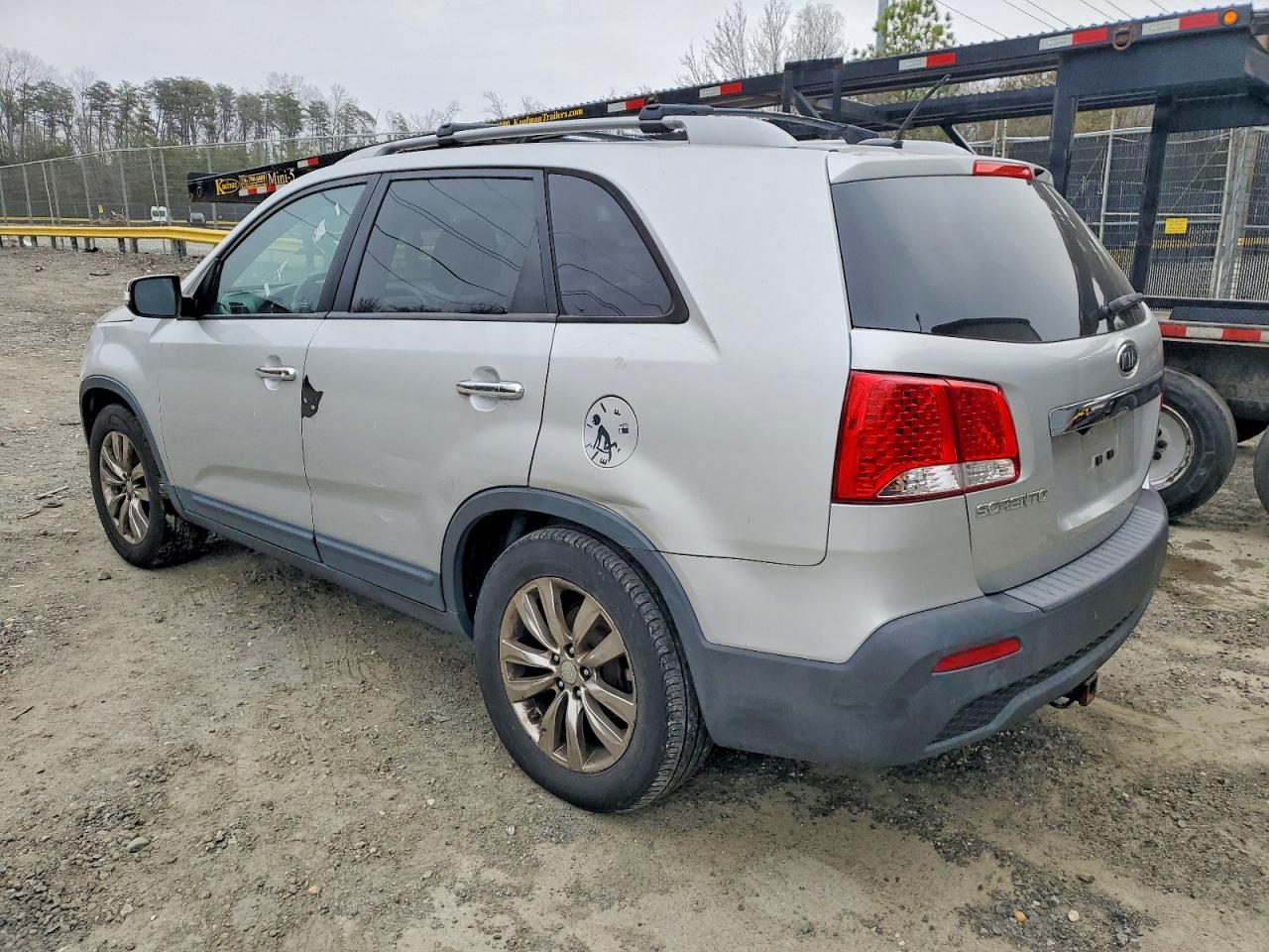2012 KIA SORENTO BASE photo 4