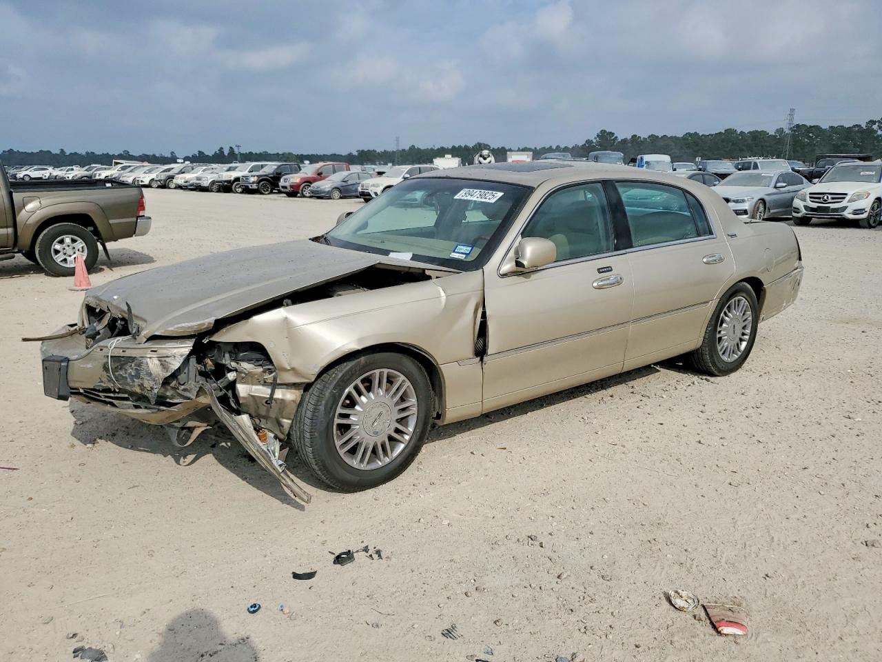 2007 LINCOLN TOWN CAR