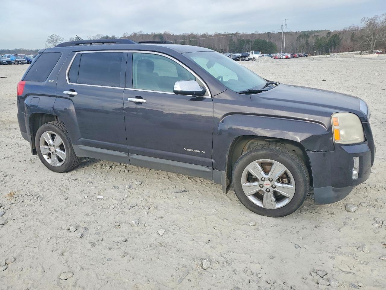 2015 GMC TERRAIN SLT photo 4
