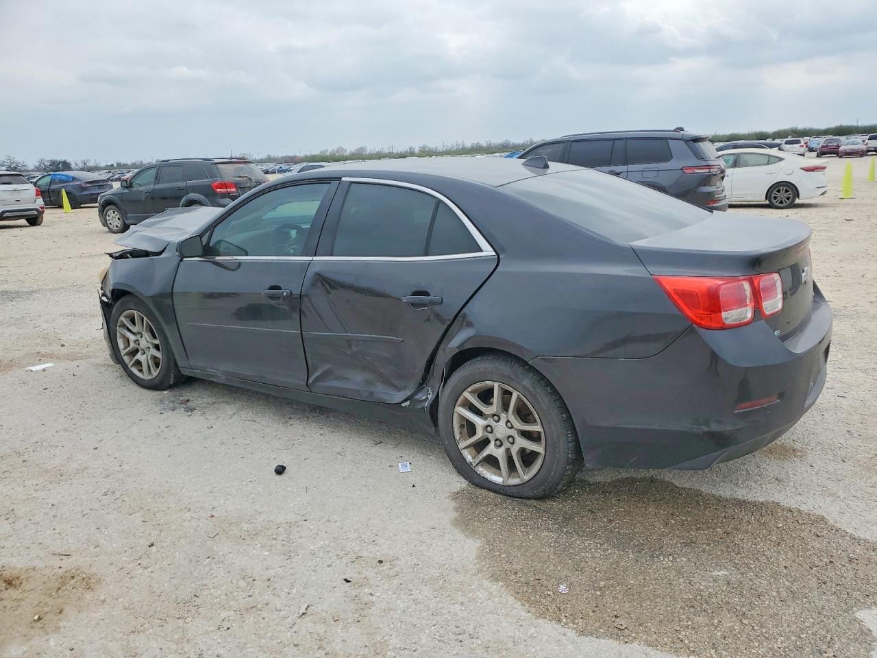 2014 CHEVROLET MALIBU 1LT photo 2