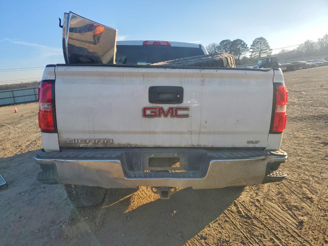 2015 GMC SIERRA K1500 SLT photo 6