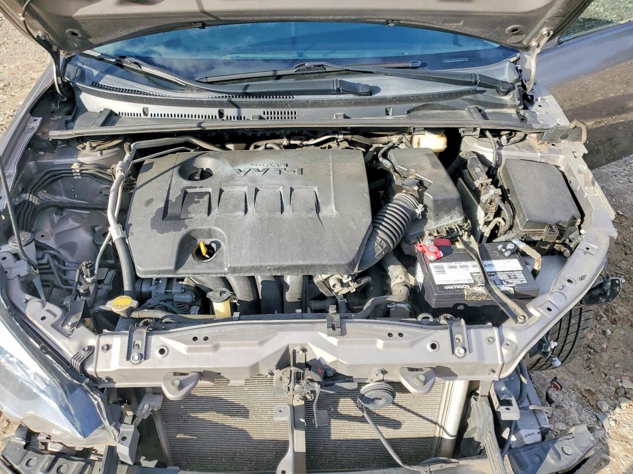 2016 TOYOTA COROLLA LE photo 11
