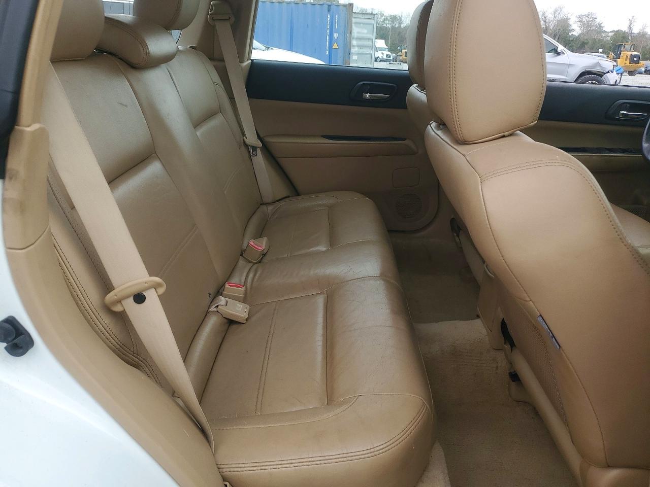 2005 SUBARU FORESTER photo 11