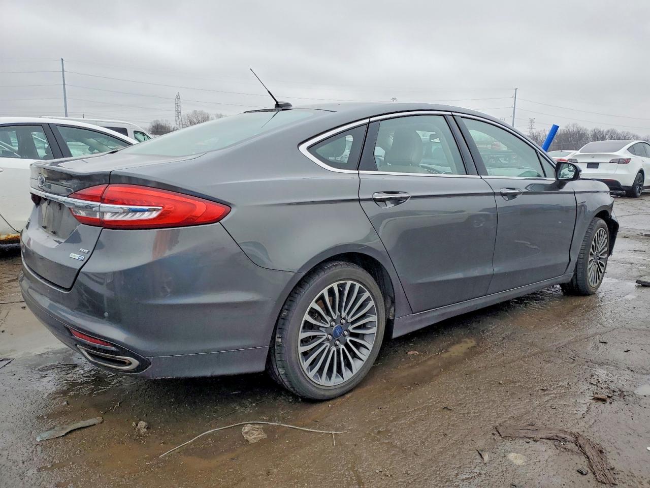 2017 FORD FUSION SE photo 3