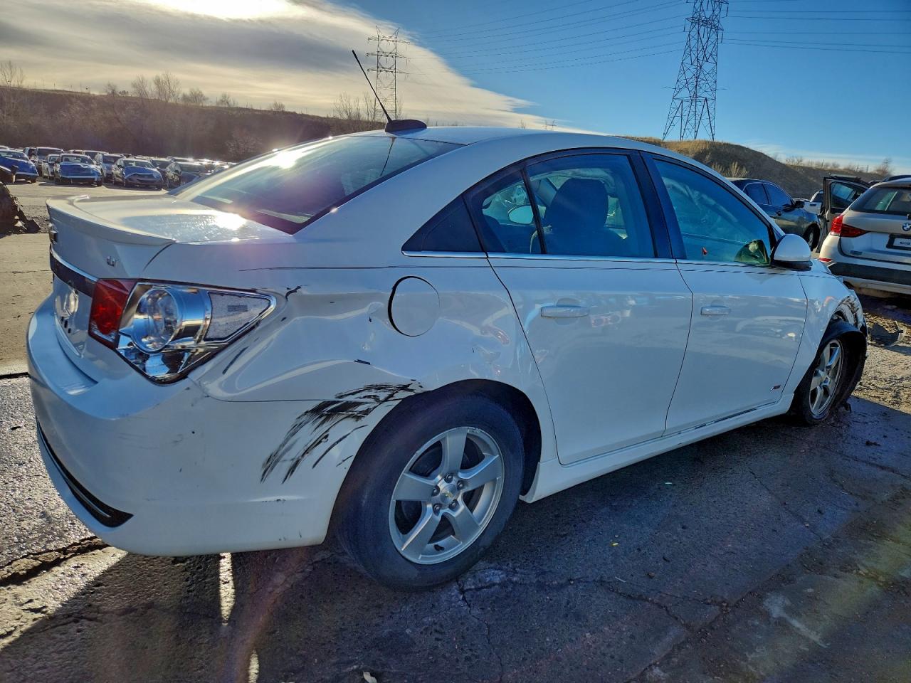 2015 CHEVROLET CRUZE LT photo 3