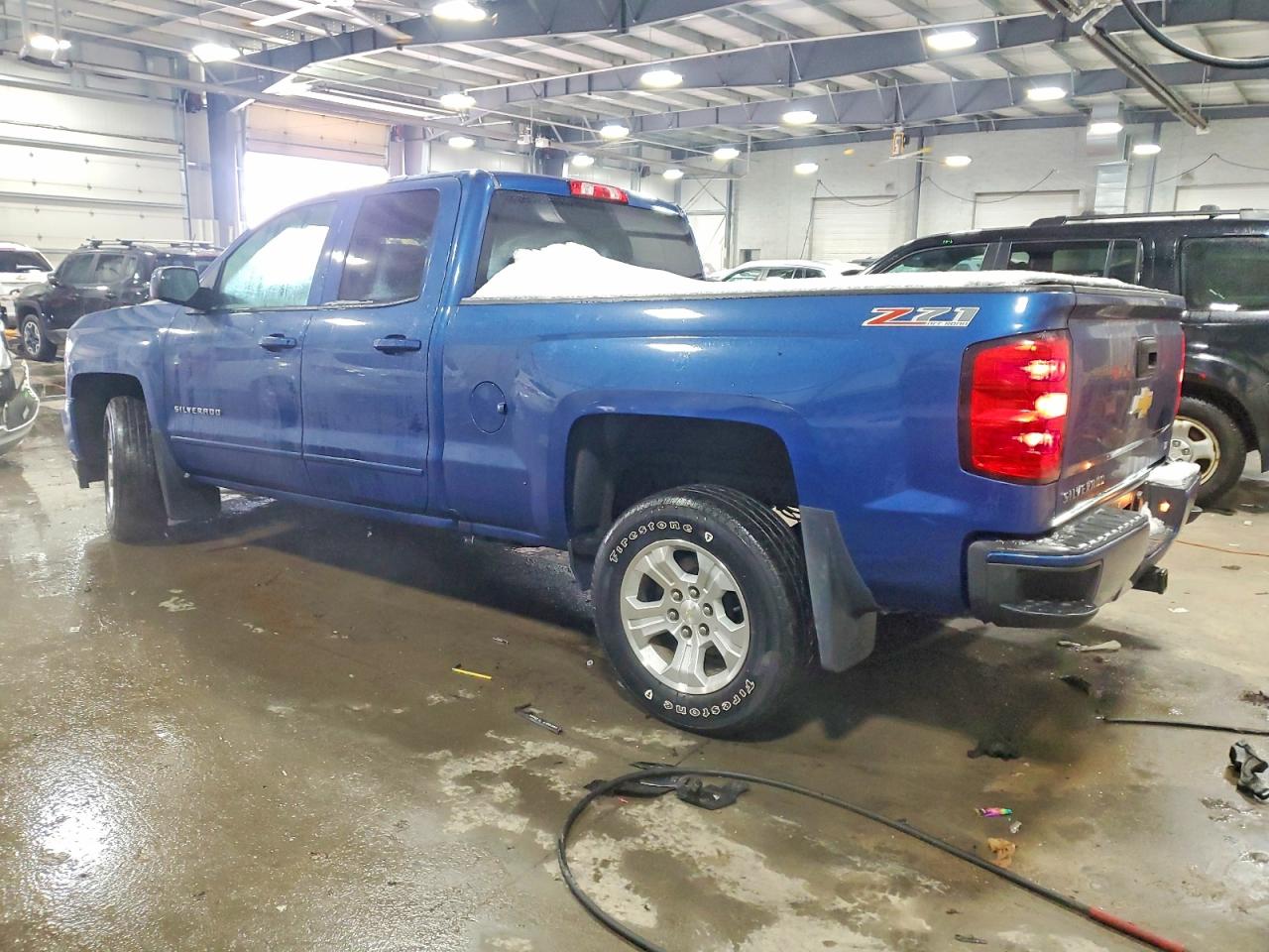 2017 CHEVROLET SILVERADO K1500 LT photo 3