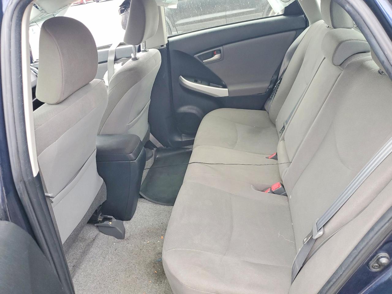 2015 TOYOTA PRIUS photo 11