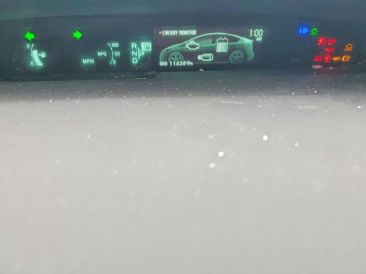2015 TOYOTA PRIUS photo 9