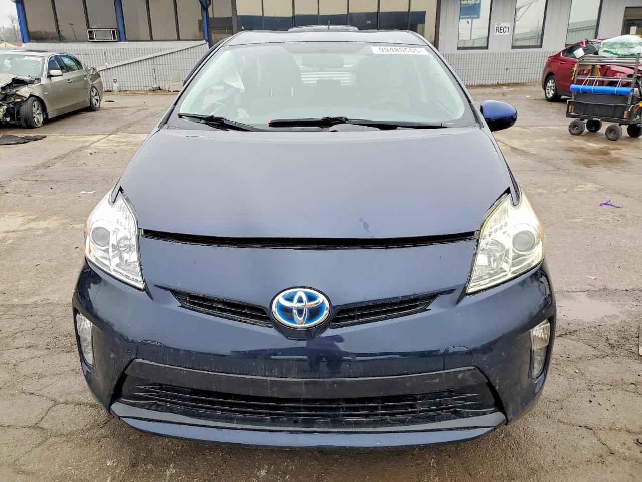 2015 TOYOTA PRIUS photo 5