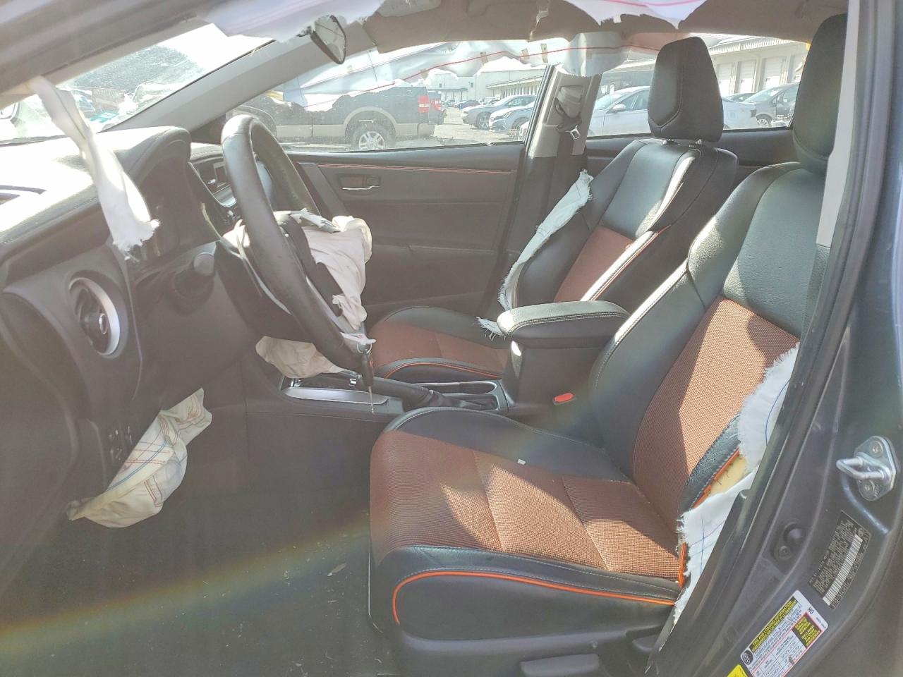 2018 TOYOTA COROLLA L photo 7