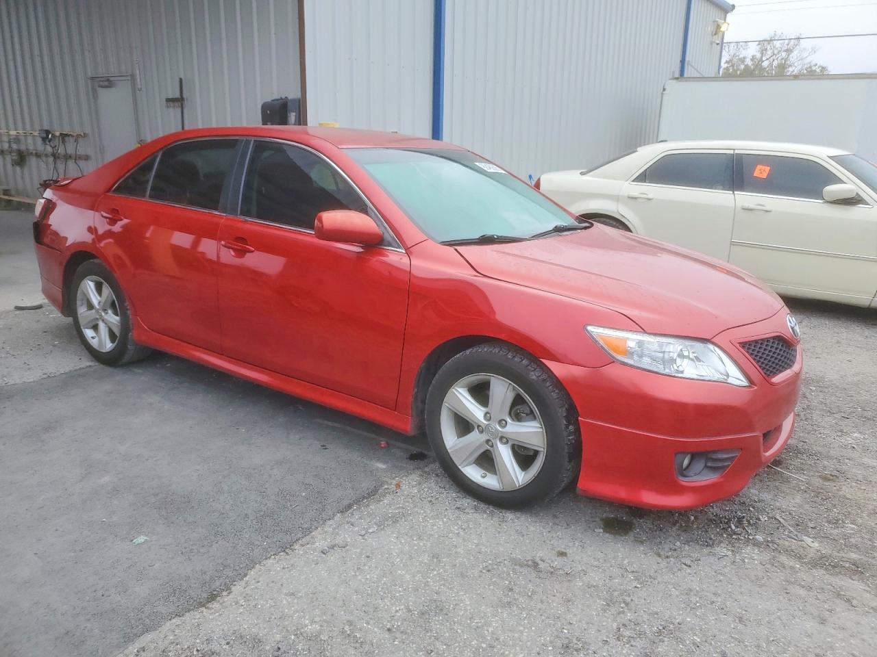 2011 TOYOTA CAMRY BASE photo 4