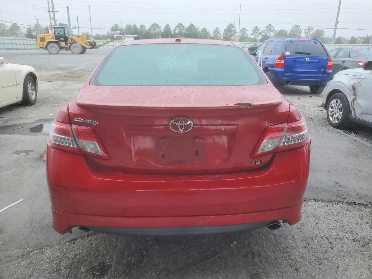 2011 TOYOTA CAMRY BASE photo 6
