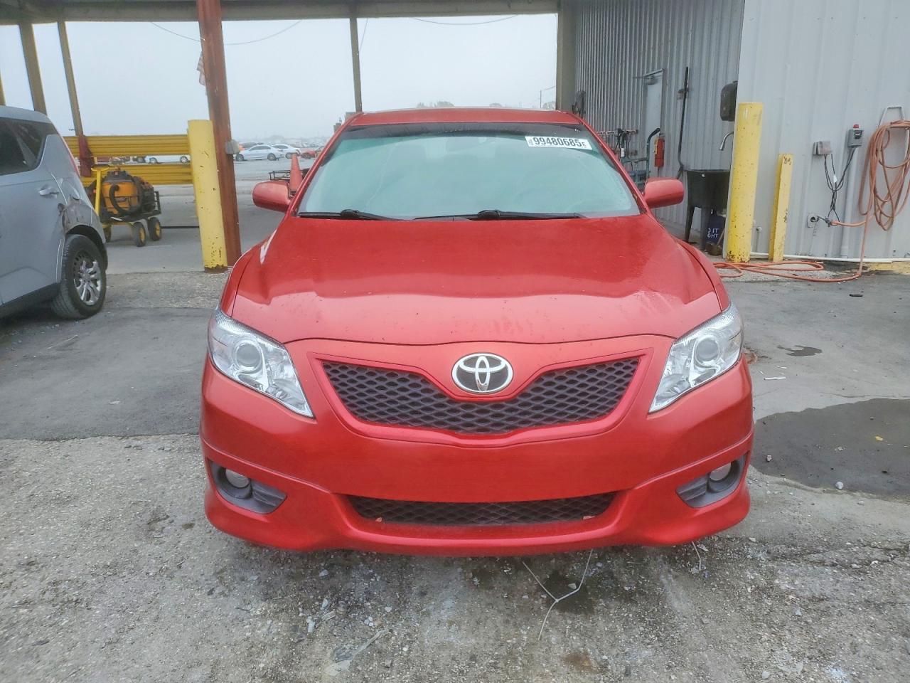 2011 TOYOTA CAMRY BASE photo 5