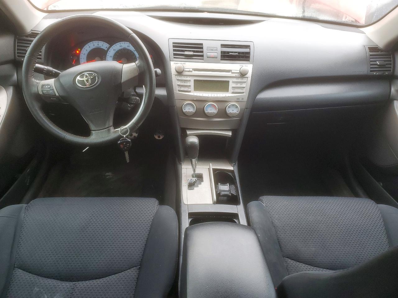 2011 TOYOTA CAMRY BASE photo 8