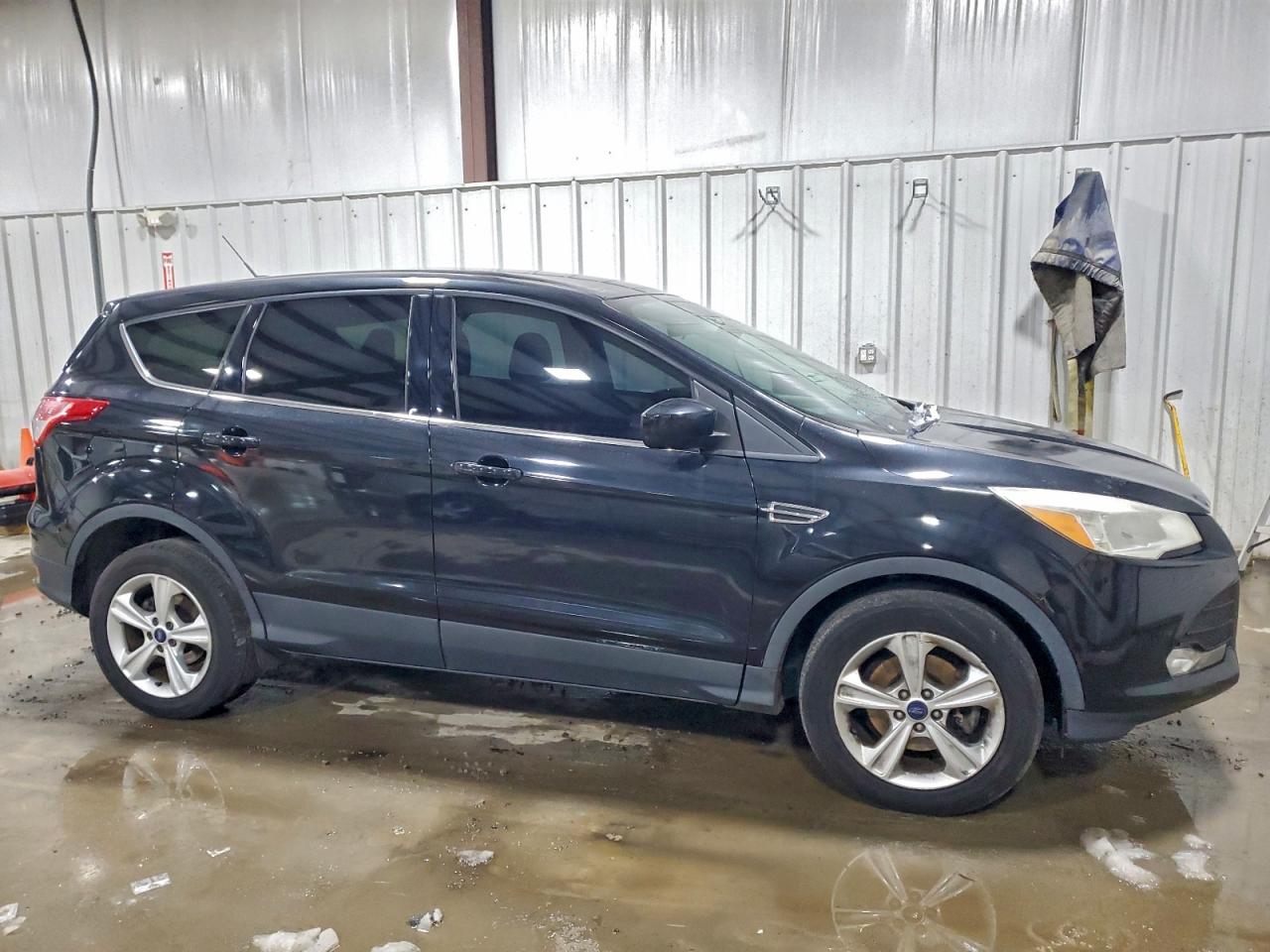 2015 FORD ESCAPE SE photo 4