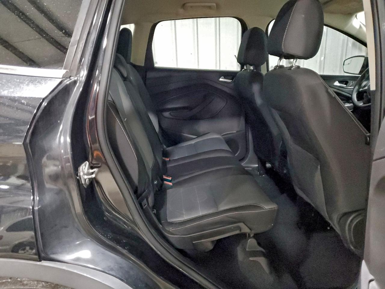 2015 FORD ESCAPE SE photo 11