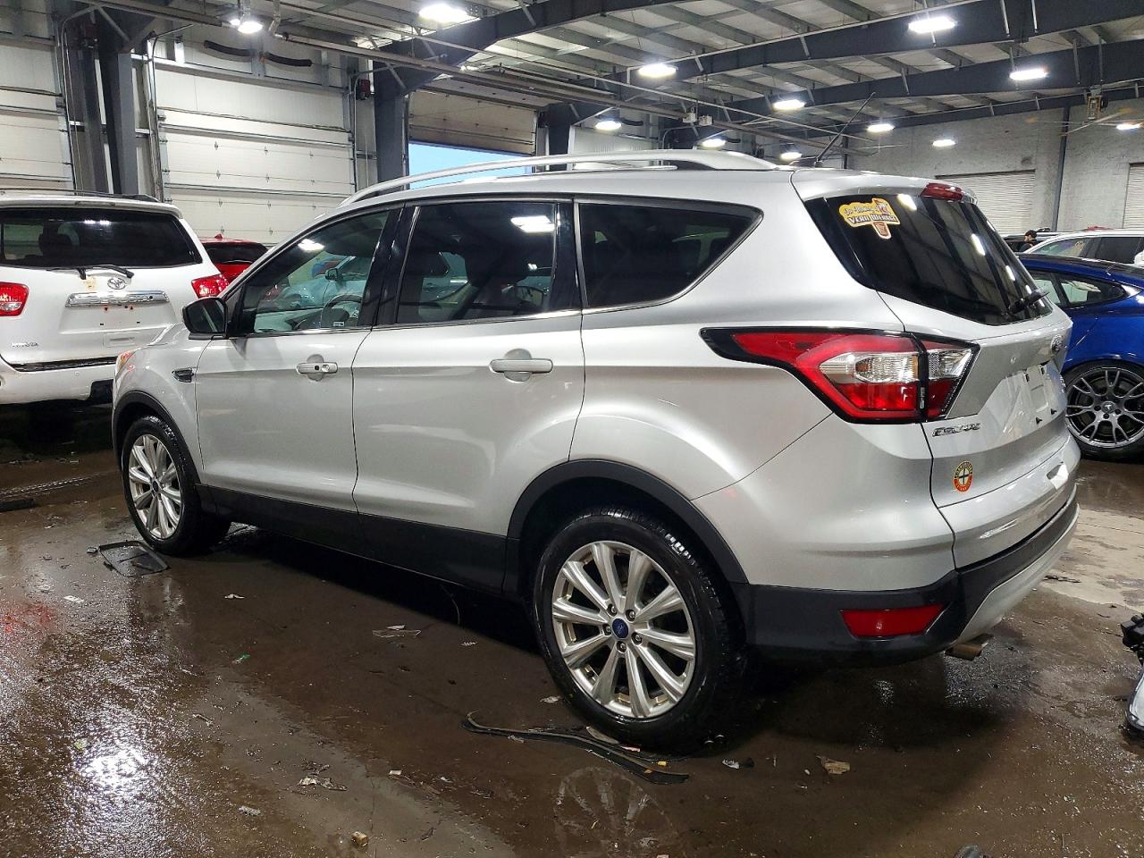 2017 FORD ESCAPE TITANIUM photo 2