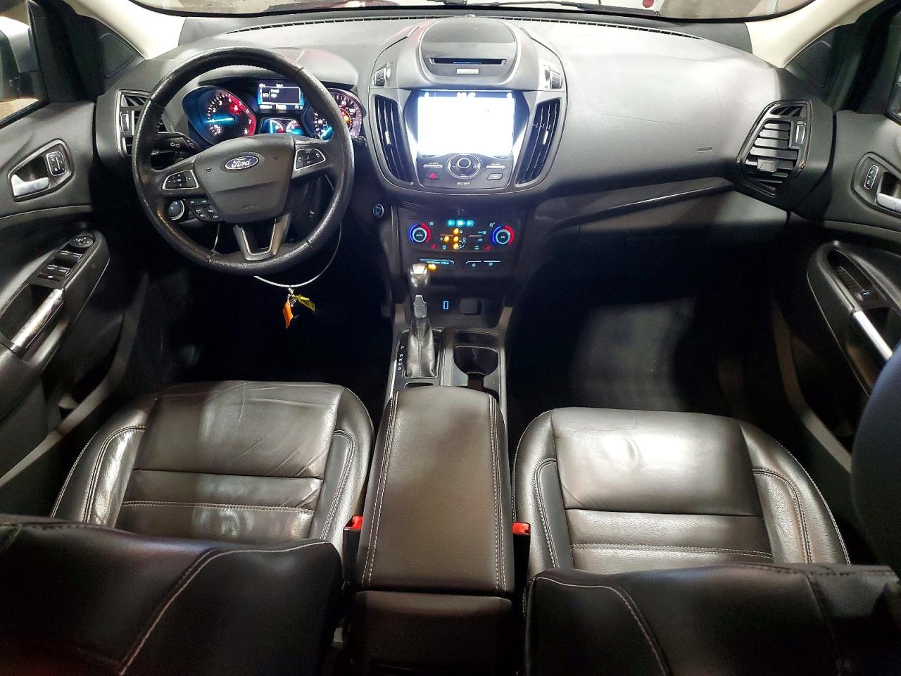 2017 FORD ESCAPE TITANIUM photo 8