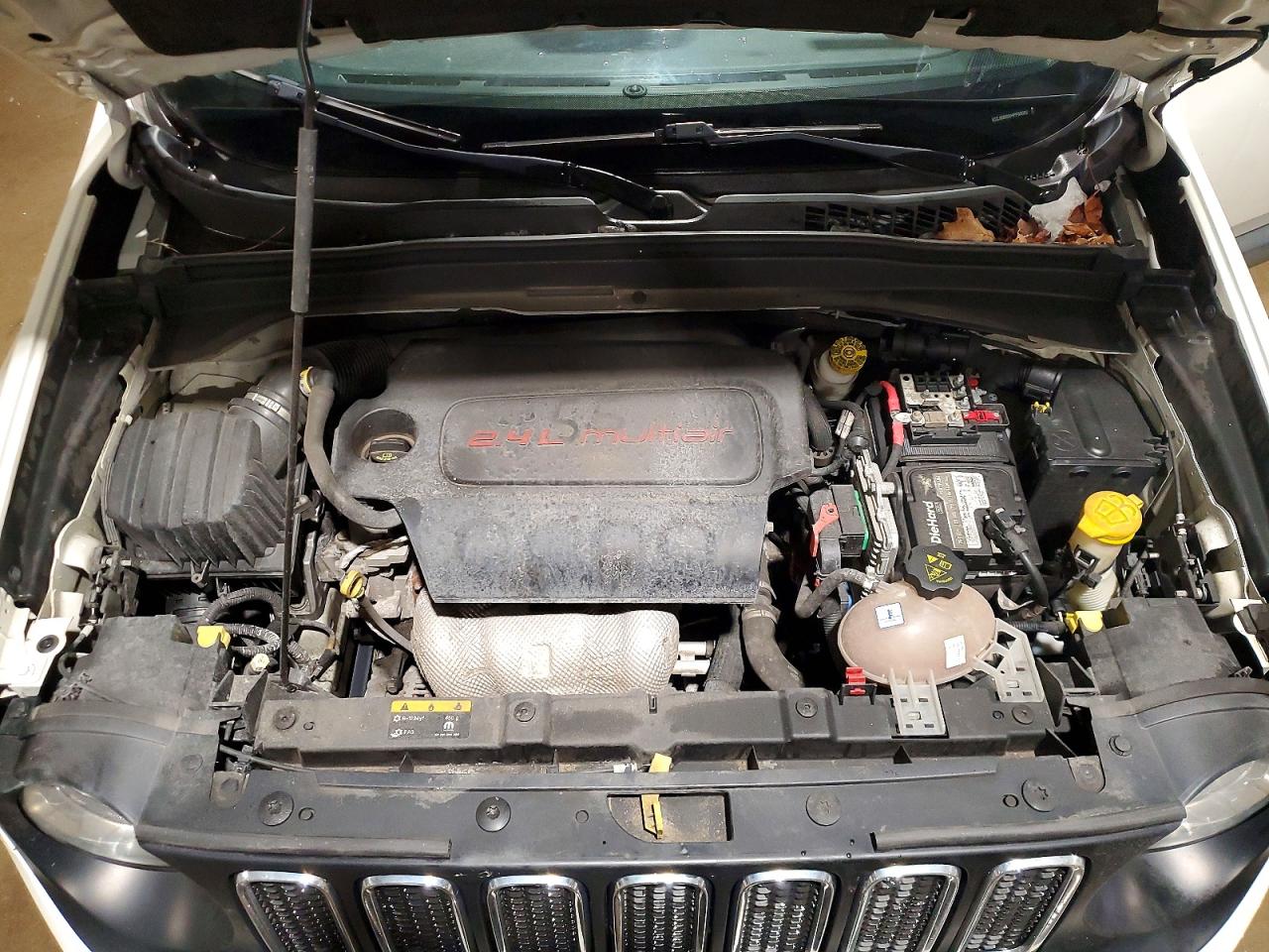 2017 JEEP RENEGADE LATITUDE photo 12