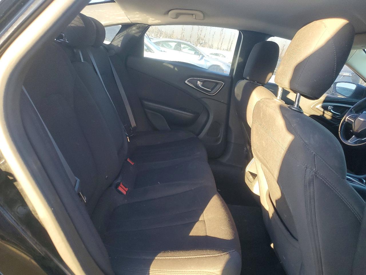 2015 CHRYSLER 200 LIMITED photo 10