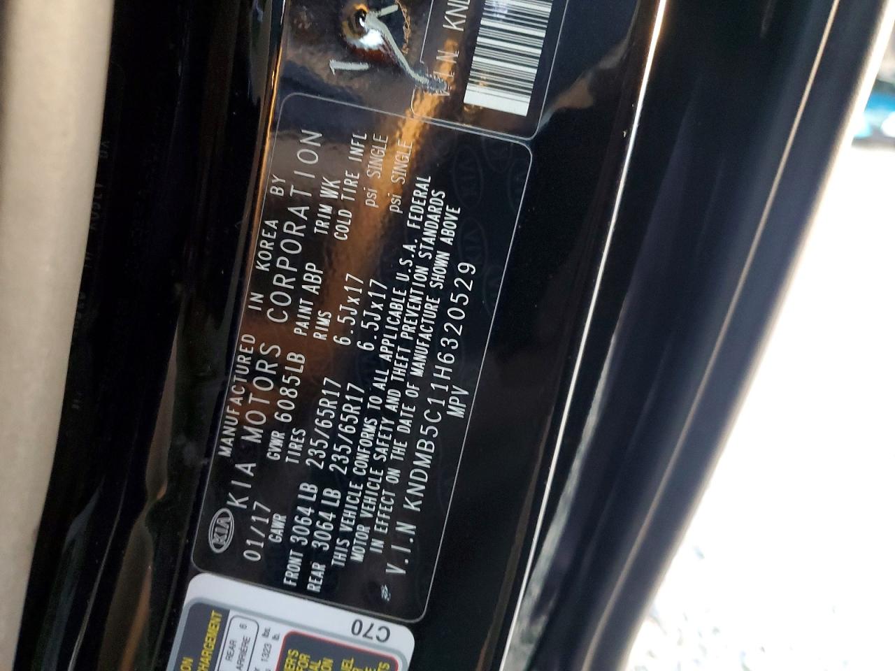 2017 KIA SEDONA LX photo 13