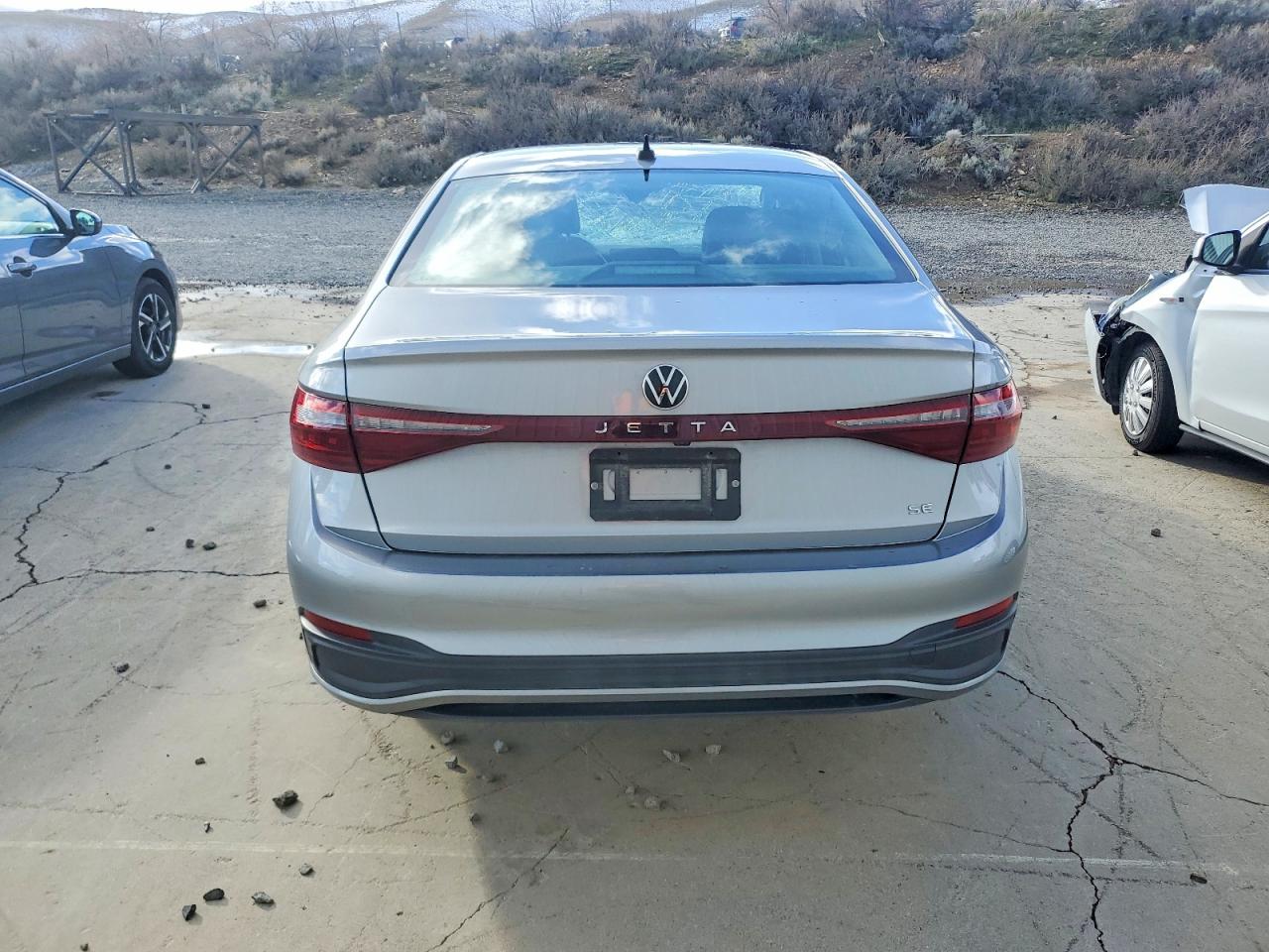 2025 VOLKSWAGEN JETTA SE photo 6