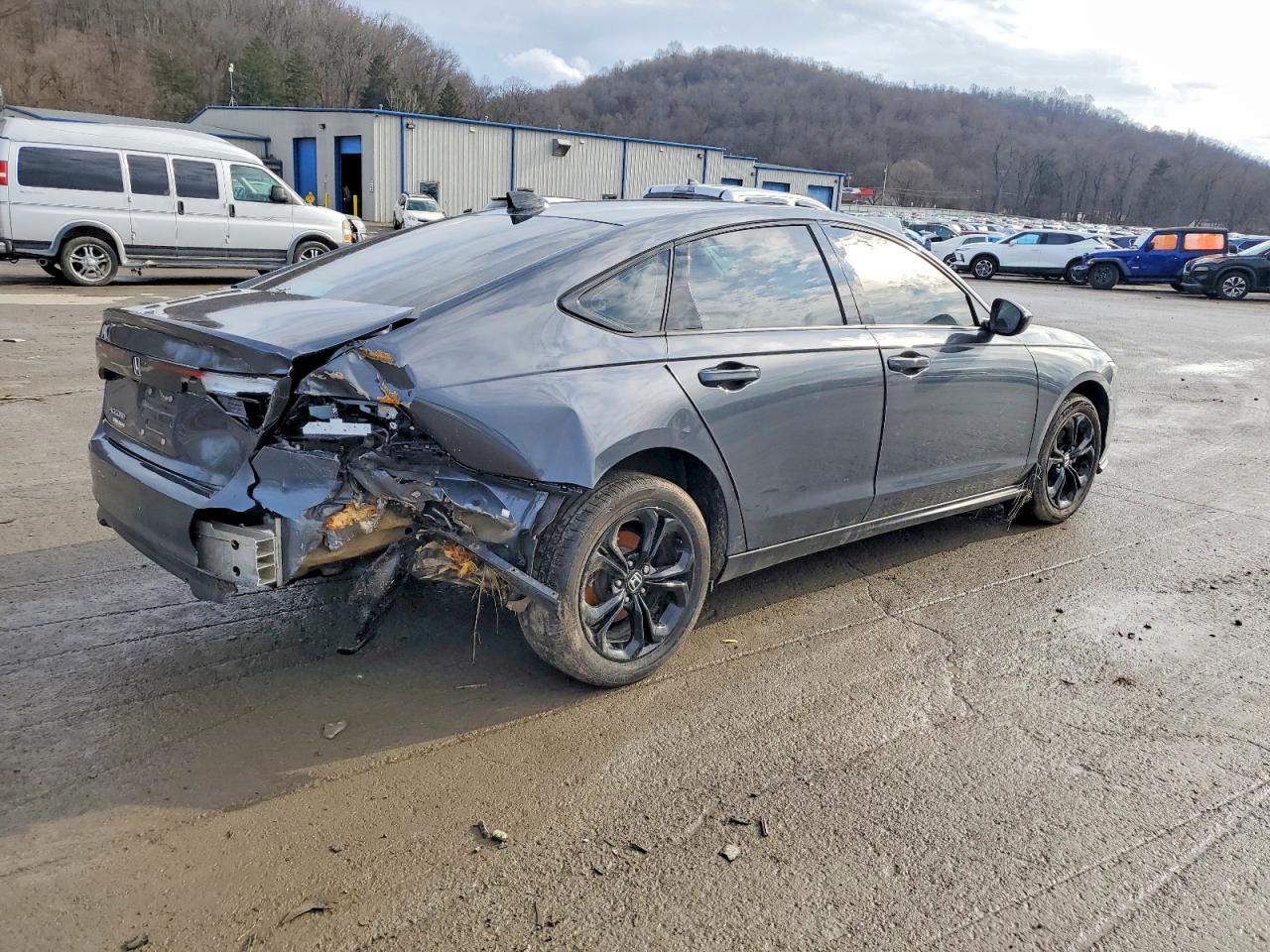 2025 HONDA ACCORD SE photo 5